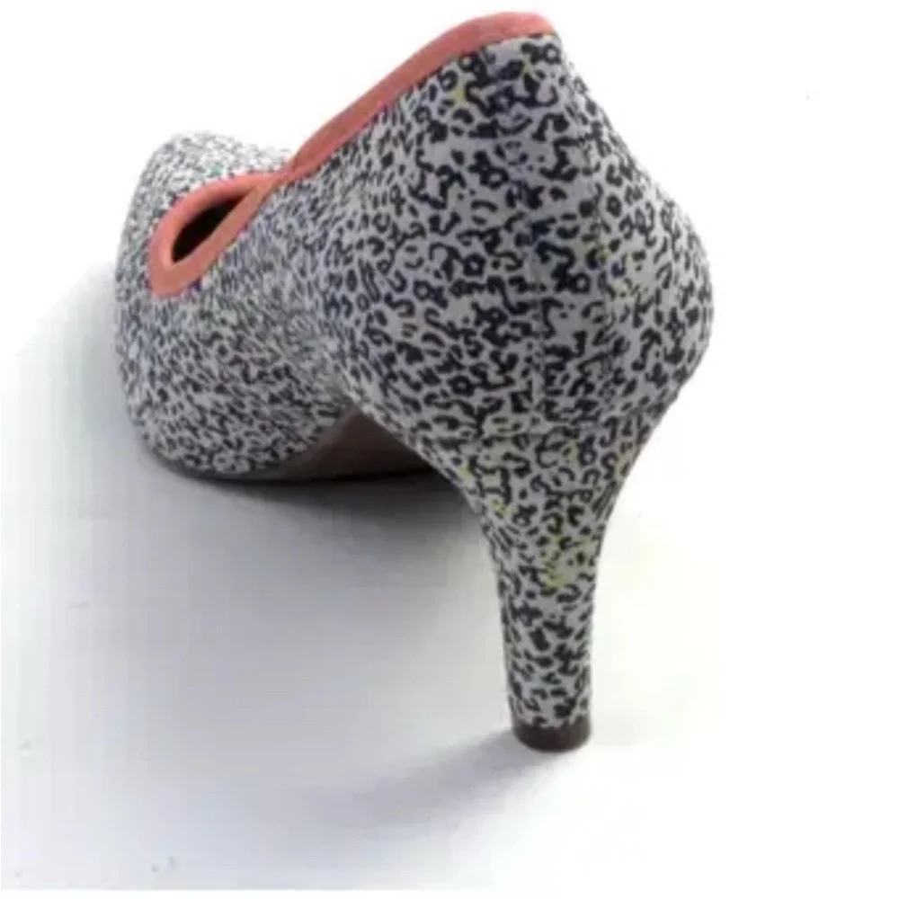 Lori Goldstein Collection Novelty Pumps Ditsy Animal Print Sz 5.5 AUTHENTIC NEW